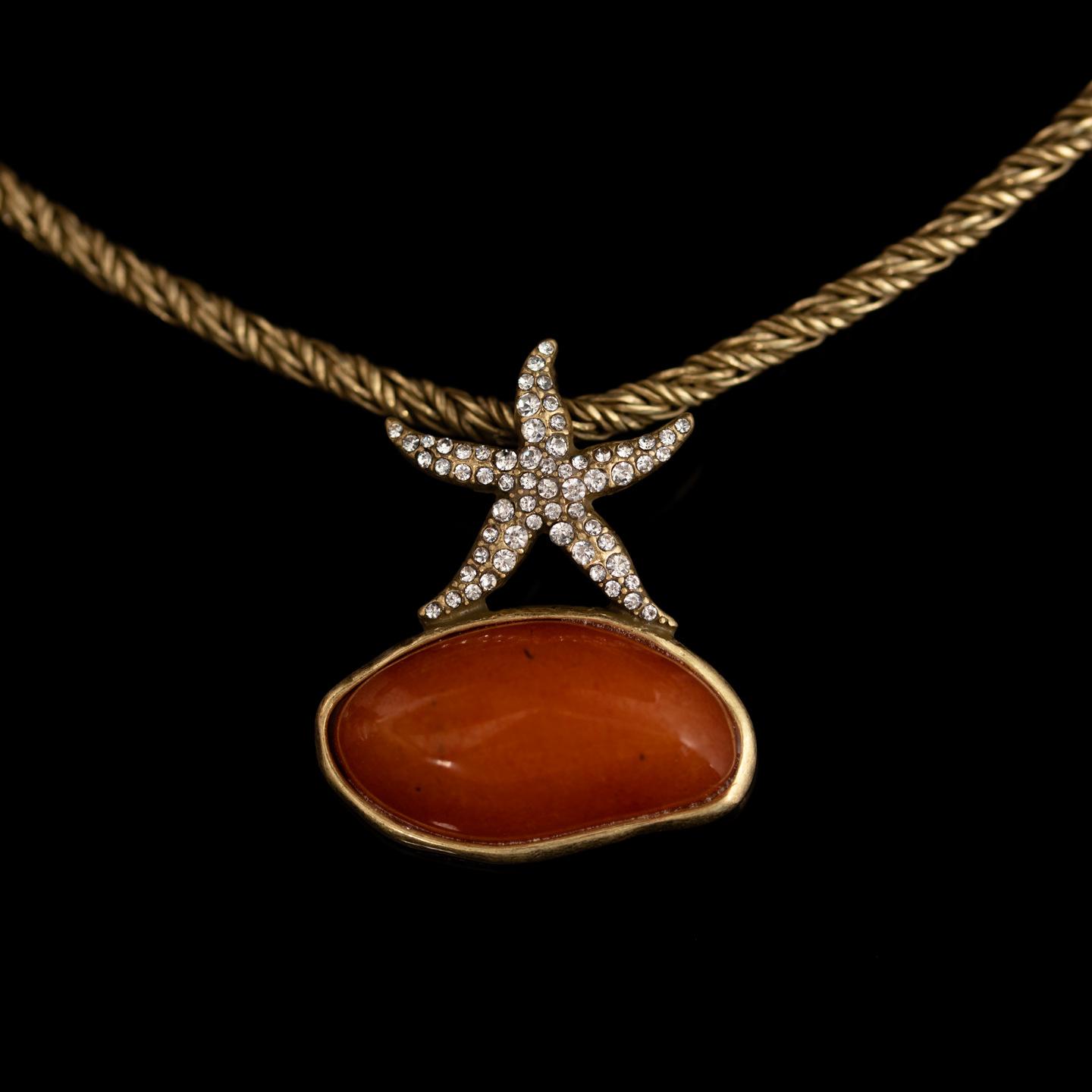 Medieval Vintage High Fashion Personality Temperament Retro Gold Old Alloy Five-Star Inlaid Natural Stone, Necklace
Medieval Vintage High Fashion Personality Temperament Retro Gold Old Alloy Five-Star Inlaid Natural Stone, Necklace