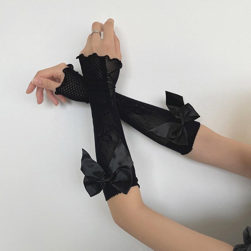Meier Lace fishnet sheer swallowtail bow girl s sun protection long sleeves gloves - women s One size fits all чорний
Meier Lace fishnet sheer swallowtail bow girl s sun protection long sleeves gloves - women s One size fits all чорний