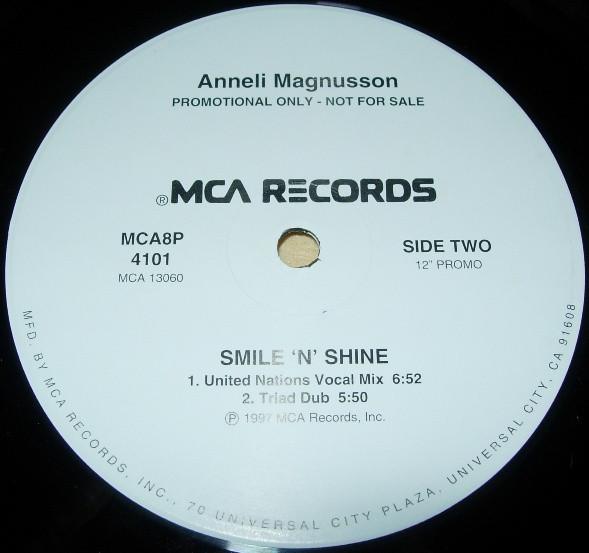 12inch Record ANNELI MAGNUSSON Smile n Shine MCA8P4101 MCA RECORDS 1997 US Dance Electronica Used
12inch Record ANNELI MAGNUSSON Smile n Shine MCA8P4101 MCA RECORDS 1997 US Dance Electronica Used