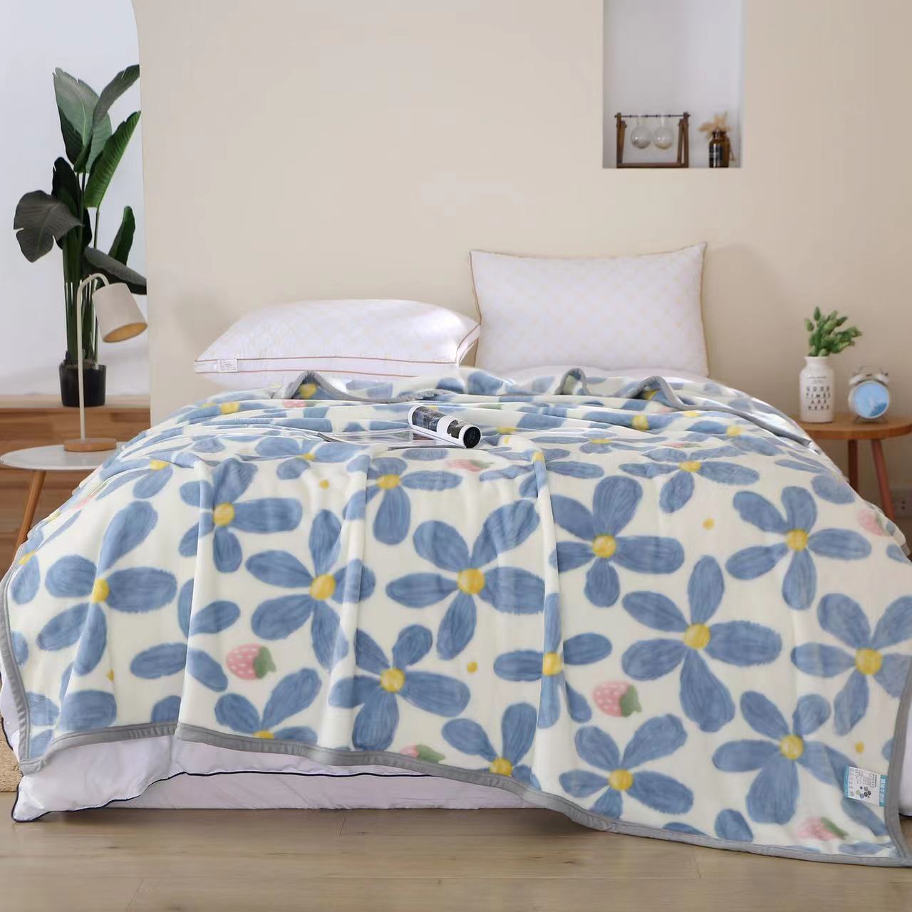 Зимнее утолщенное молочное флисовое одеяло Фланелевое одеяло с кондиционером Подарочное одеяло Маленькое одеяло для обеденного перерыва 200cm * 230cm
Зимнее утолщенное молочное флисовое одеяло Фланелевое одеяло с кондиционером Подарочное одеяло Маленькое одеяло для обеденного перерыва 200cm * 230cm