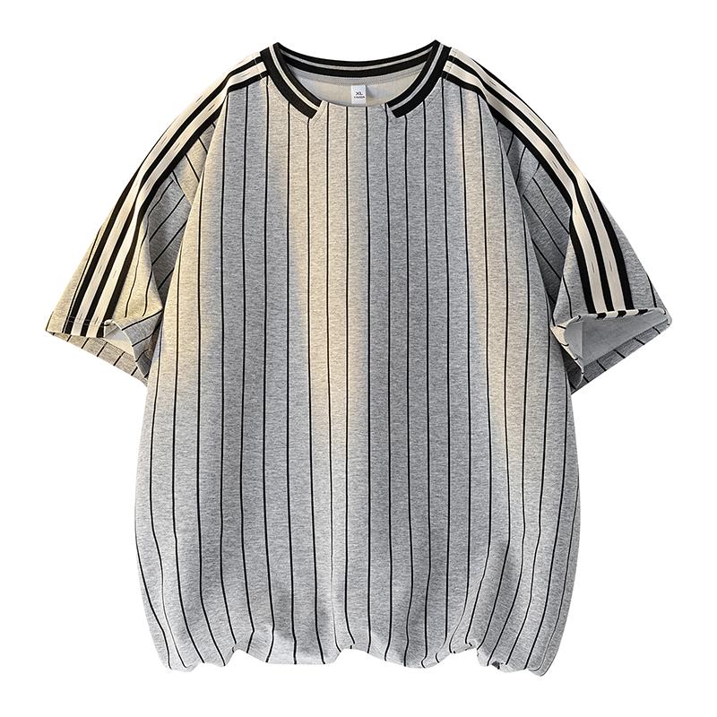 Retro Striped Contrast Color Short Sleeve T-Shirt Men s Loose Casual And Versatile Top XL сірий колір
Retro Striped Contrast Color Short Sleeve T-Shirt Men s Loose Casual And Versatile Top XL сірий колір