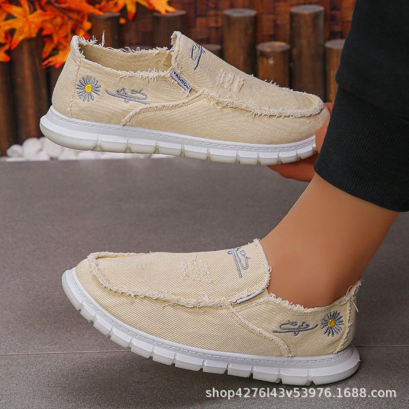 Men s canvas shoes breathable men s shoes soft sole old Beijing cloth shoes casual embroidery shoes small chrysanthemum breathable light 45 бежевий
Men s canvas shoes breathable men s shoes soft sole old Beijing cloth shoes casual embroidery shoes small chrysanthemum breathable light 45 бежевий