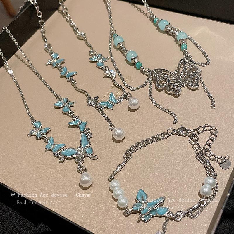 Elegant Butterfly Diamond & Pearl Necklace - Minimalist, Versatile Clavicle Chain for Women
Elegant Butterfly Diamond & Pearl Necklace - Minimalist, Versatile Clavicle Chain for Women