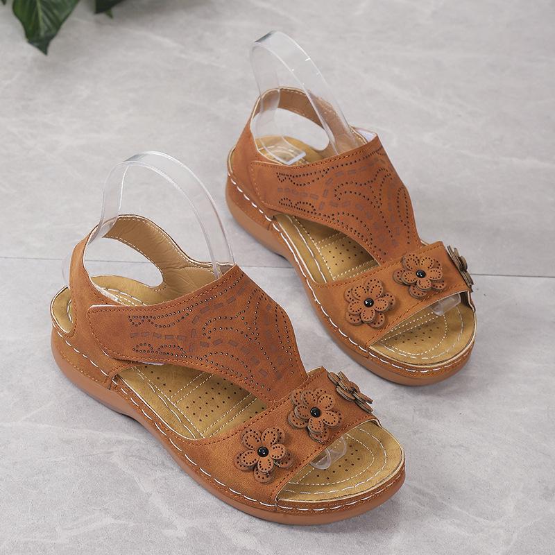 Большие размеры женские босоножки на танкетке однотонные модные повседневные простые 43 темно-коричневого
Большие размеры женские босоножки на танкетке однотонные модные повседневные простые 43 темно-коричневого