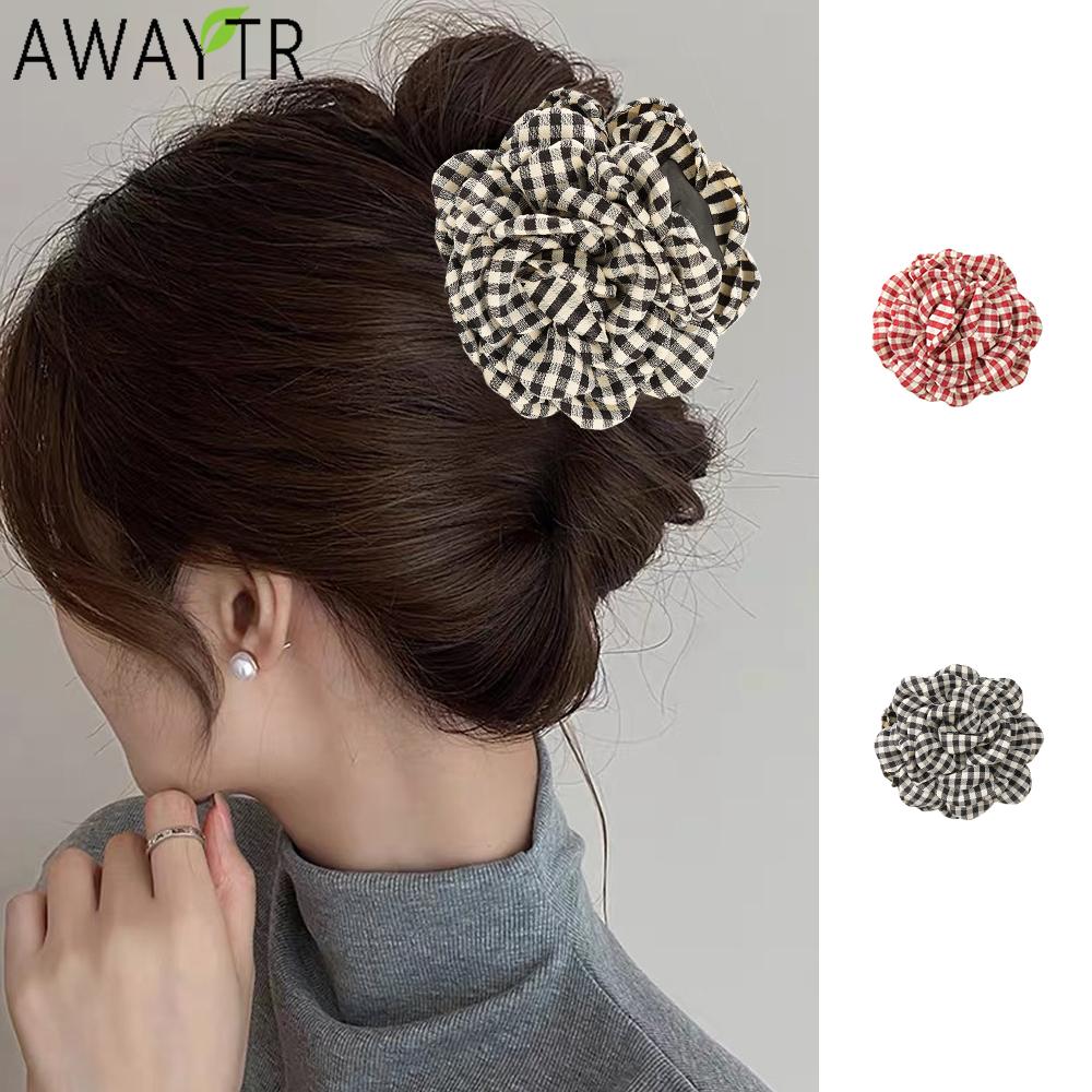 AWAYTR Plaid Flowers Hair Claws Fabric Hair Clips Crab For Women Girl Gift Hair Accessories Valentine Headwear
AWAYTR Plaid Flowers Hair Claws Fabric Hair Clips Crab For Women Girl Gift Hair Accessories Valentine Headwear