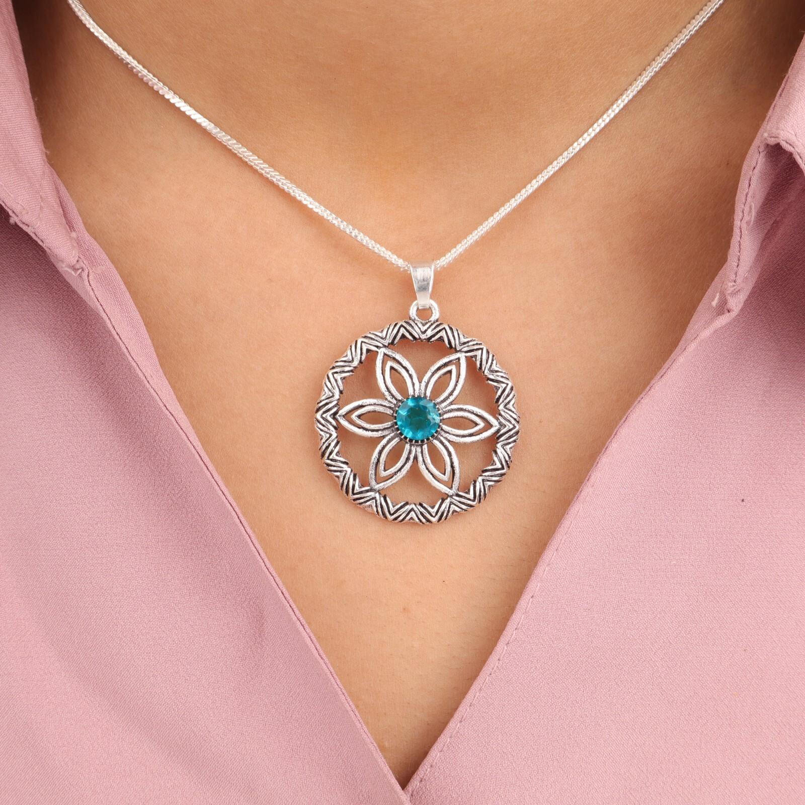 Apatite Gemstone 925 Sterling Silver Handcrafted Pendant 1.48 Gift For Sister CP-29-11
Apatite Gemstone 925 Sterling Silver Handcrafted Pendant 1.48 Gift For Sister CP-29-11
