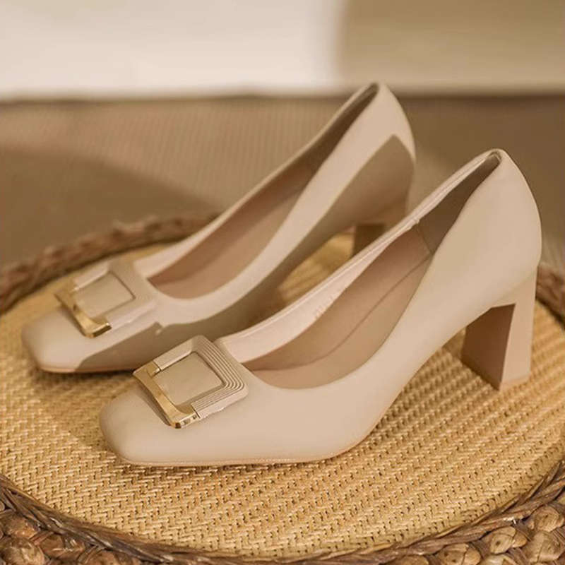 толстый каблук квадратный носок туфли на высоком каблуке женские весна и лето новые французский знаменитость нежный стиль одинарные туфли темпераментные модные маленькие кожаные туфли 38 хаки
толстый каблук квадратный носок туфли на высоком каблуке женские весна и лето новые французский знаменитость нежный стиль одинарные туфли темпераментные модные маленькие кожаные туфли 38 хаки