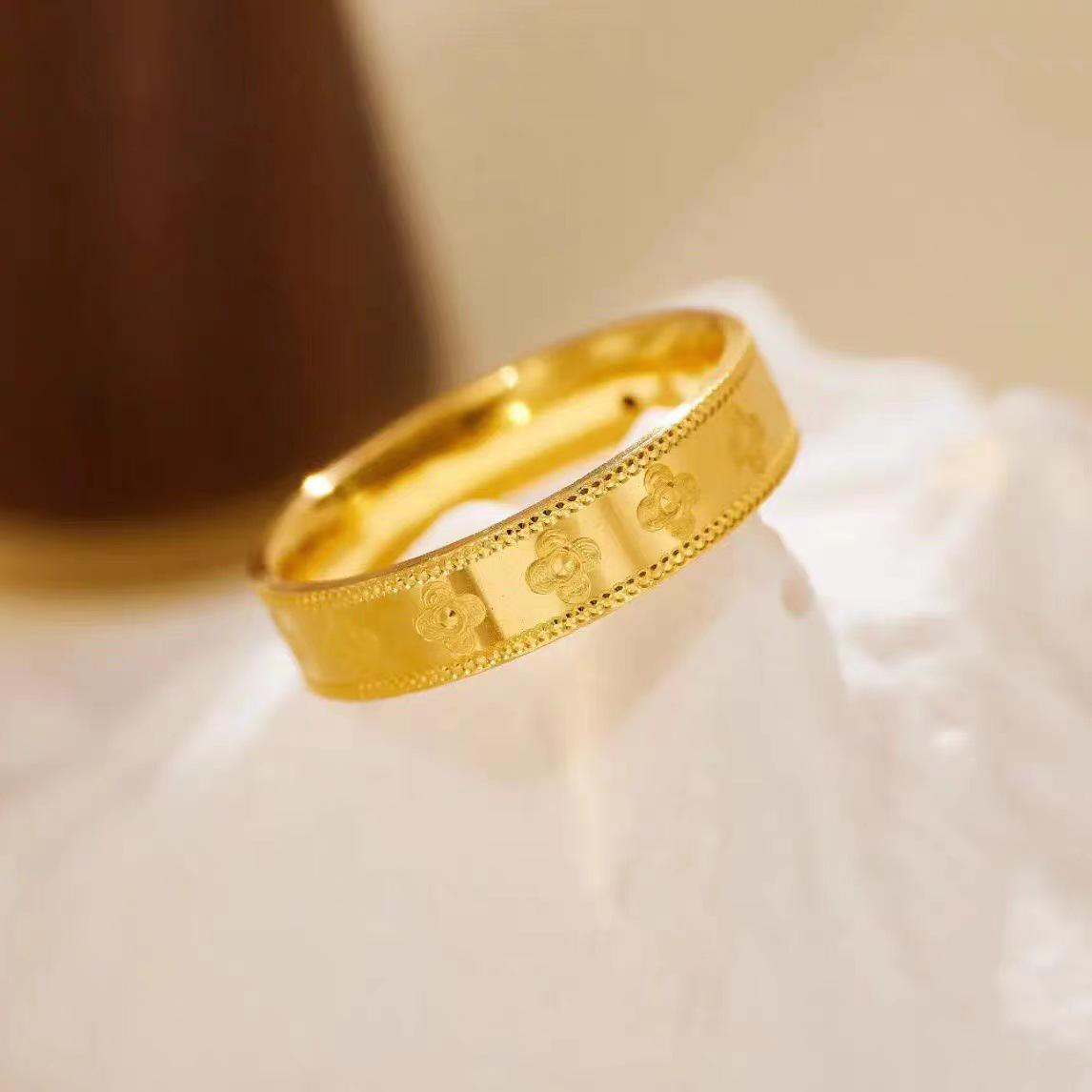 Vietnamese Gold-Plated Four-Leaf Clover Ring for Girlfriend - Student Jewelry Standard Vacuum Plating, Size 8
Vietnamese Gold-Plated Four-Leaf Clover Ring for Girlfriend - Student Jewelry Standard Vacuum Plating, Size 8