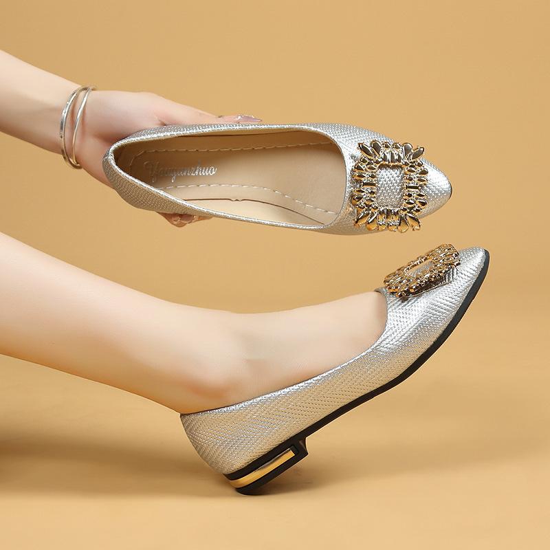 French Xiaoxiangfeng pointed rhinestone shallow mouth single shoes female flat fairy style work shoes 40
French Xiaoxiangfeng pointed rhinestone shallow mouth single shoes female flat fairy style work shoes 40