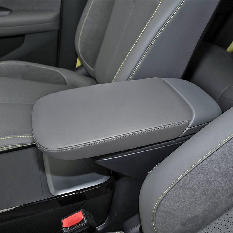 Lynk & Co Z20 Armrest Cover: Protective Interior Accessory
Lynk & Co Z20 Armrest Cover: Protective Interior Accessory