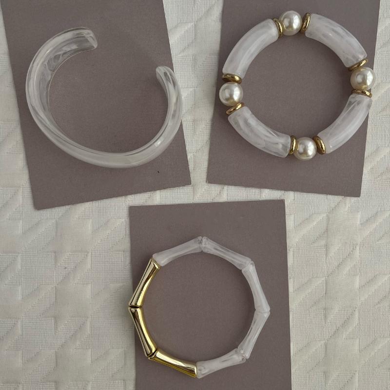 3pcs Fashion Bamboo Hand Bracelets Set for Women Boho Retro Pearl Stack Thick Tube Elastic Bangles Daily Vacation Jewelry Gifts
3pcs Fashion Bamboo Hand Bracelets Set for Women Boho Retro Pearl Stack Thick Tube Elastic Bangles Daily Vacation Jewelry Gifts