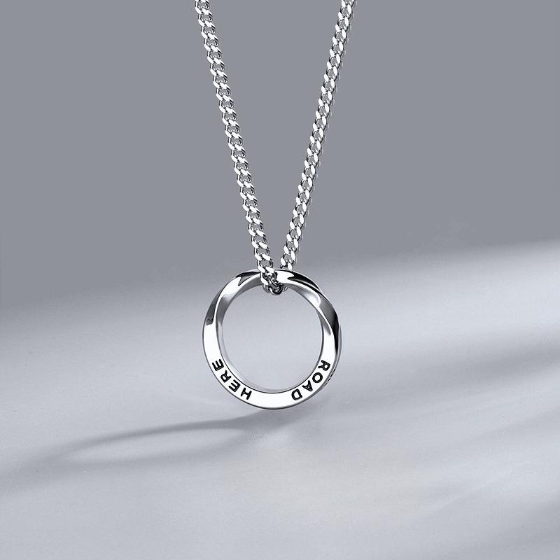 Necklace - A Versatile New Model of Horsewhip Chain with Titanium Steel Pendant for Men s Necklace Möbius band
Necklace - A Versatile New Model of Horsewhip Chain with Titanium Steel Pendant for Men s Necklace Möbius band