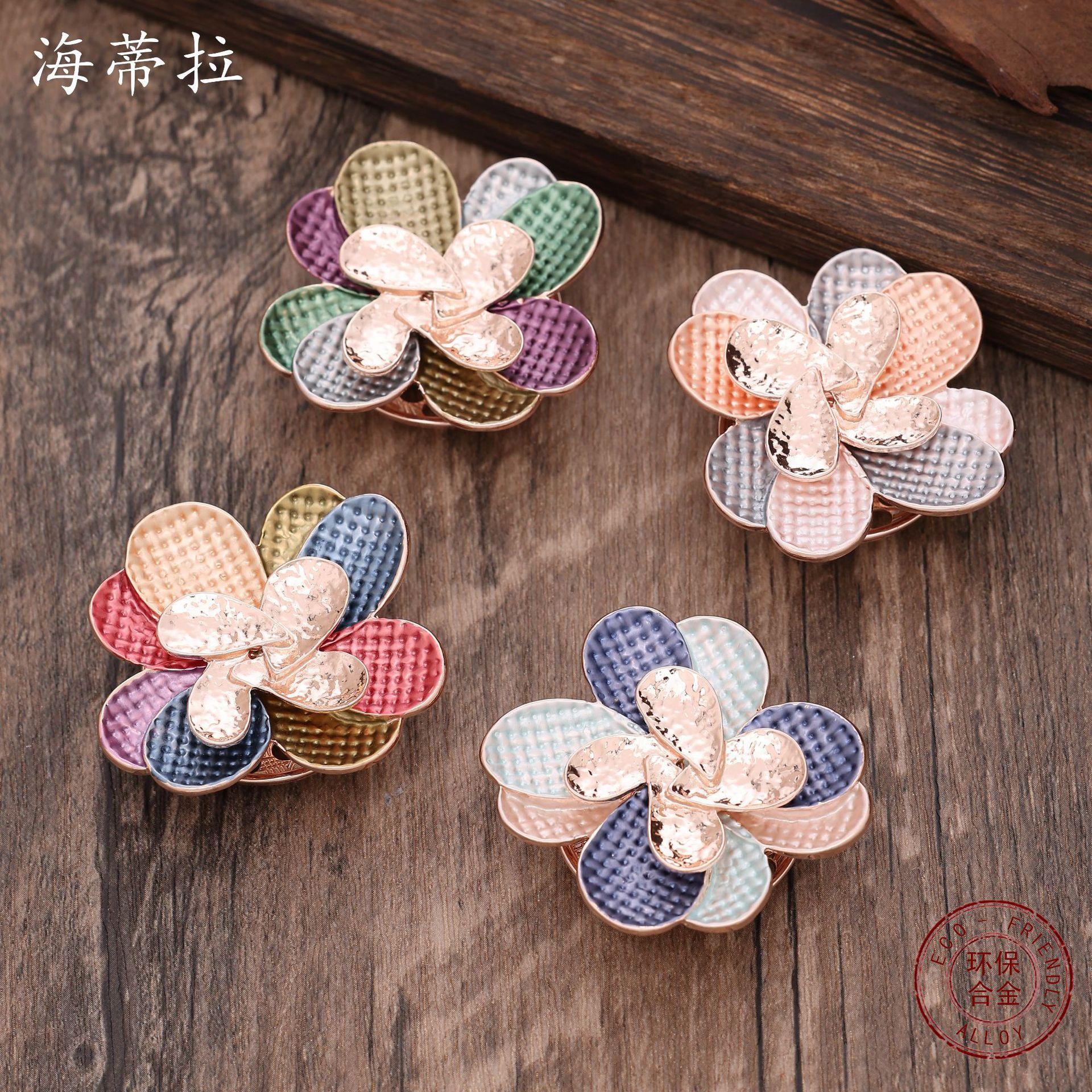 New multi-functional enamel three-dimensional flower magnetic brooch banquet women s brooch bag accessories magnetic suction
New multi-functional enamel three-dimensional flower magnetic brooch banquet women s brooch bag accessories magnetic suction