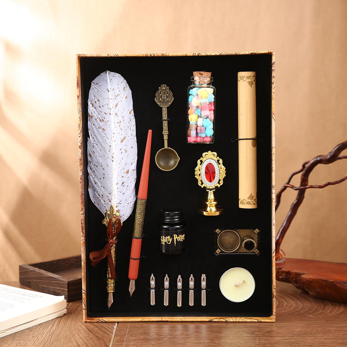 Панк Набір Квілл Ретро Механічна Ручка з Пером з Золотим Напиленням Ручка для Занурення Набір Подарункова Коробка Подарунки до Дня Вчителя 0.5mm
Панк Набір Квілл Ретро Механічна Ручка з Пером з Золотим Напиленням Ручка для Занурення Набір Подарункова Коробка Подарунки до Дня Вчителя 0.5mm