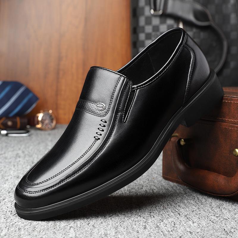 Leather shoes men s formal wear middle-aged and elderly shoes cowhide spring and autumn non-slip one-pedal leather shoes 2025 38
Leather shoes men s formal wear middle-aged and elderly shoes cowhide spring and autumn non-slip one-pedal leather shoes 2025 38