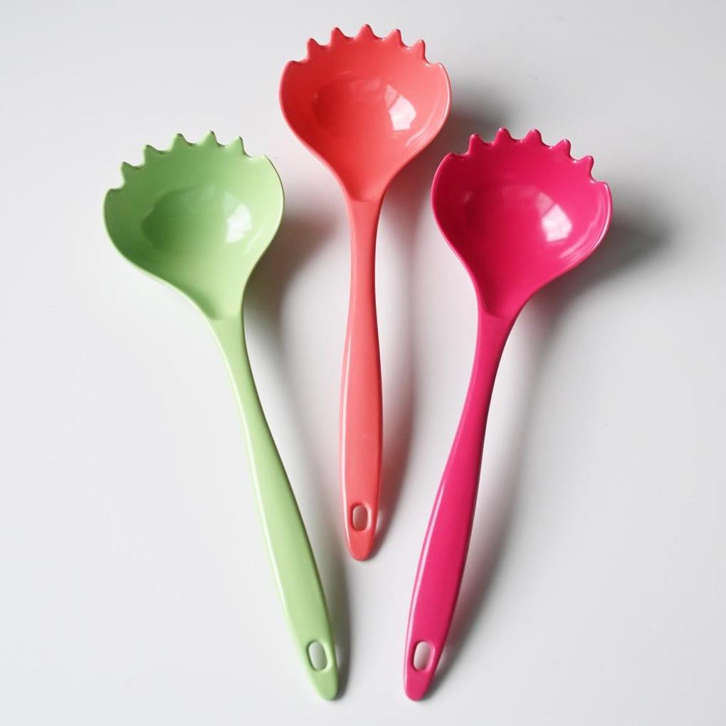 Crayon Pastel Melamine Cookware Noodle Soup
Crayon Pastel Melamine Cookware Noodle Soup