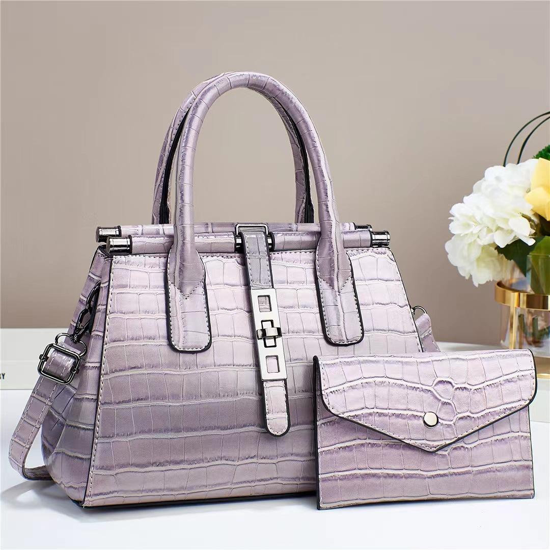 Luxury Leather Women Messenger Shoulder Bags Office Ladies Handbags and Purses Multi-pocket Crossbody Mommy Bag Ladies Sac 28x14x20cm
Luxury Leather Women Messenger Shoulder Bags Office Ladies Handbags and Purses Multi-pocket Crossbody Mommy Bag Ladies Sac 28x14x20cm