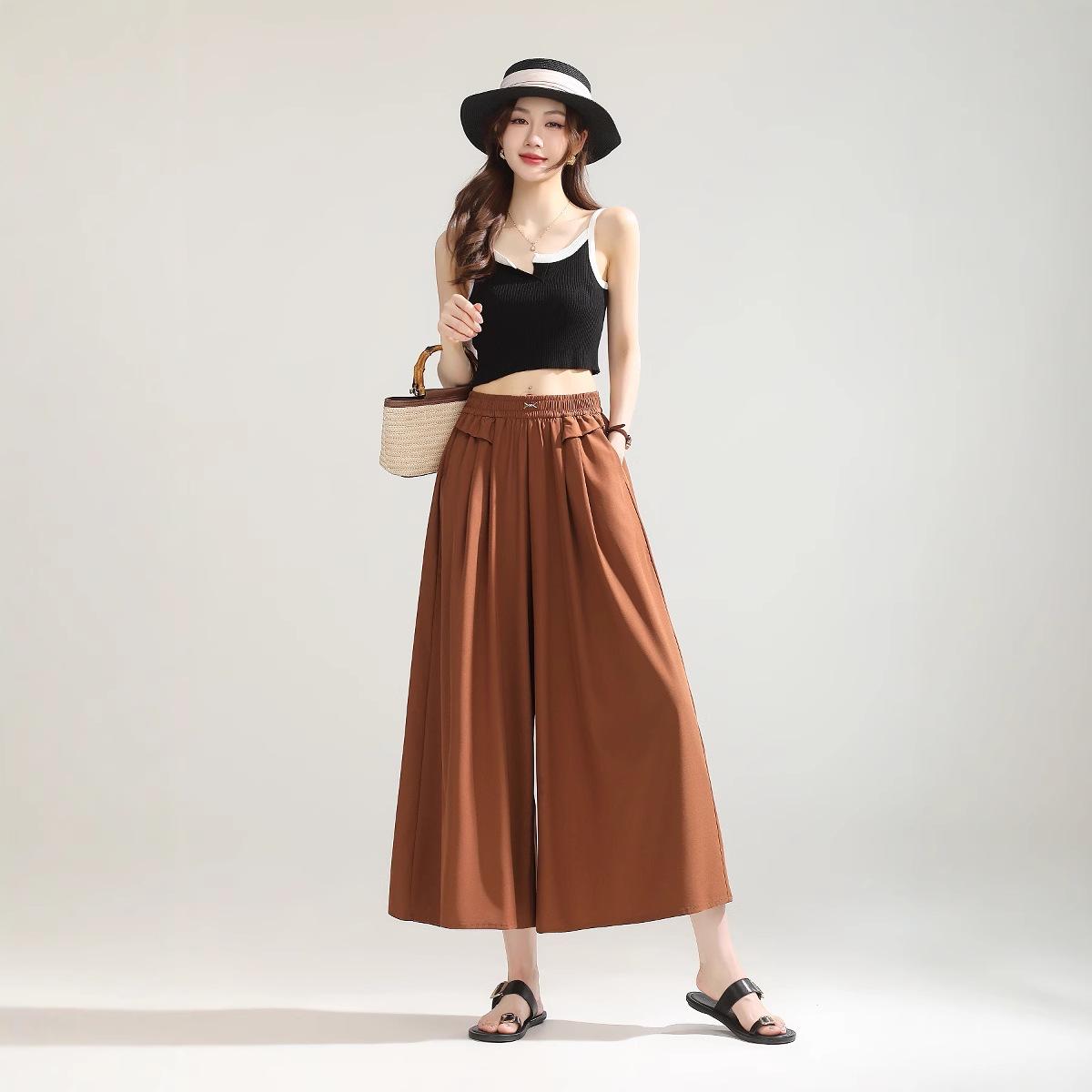 Летняя юбка-кюлоты из ледяного шелка с высокой талией, стройнящая: Крутой, Повседневный, Свободный крой для женщин L-XL
Летняя юбка-кюлоты из ледяного шелка с высокой талией, стройнящая: Крутой, Повседневный, Свободный крой для женщин L-XL