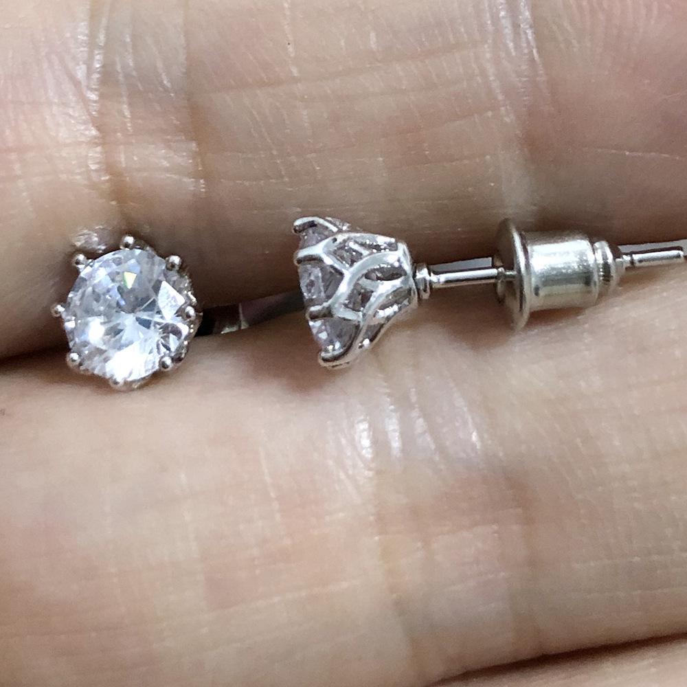 Серьги из меди с покрытием белым золотом в европейском стиле с блестящими цирконами 5A качества с восемью закрепками для женщин белого золота
Серьги из меди с покрытием белым золотом в европейском стиле с блестящими цирконами 5A качества с восемью закрепками для женщин белого золота