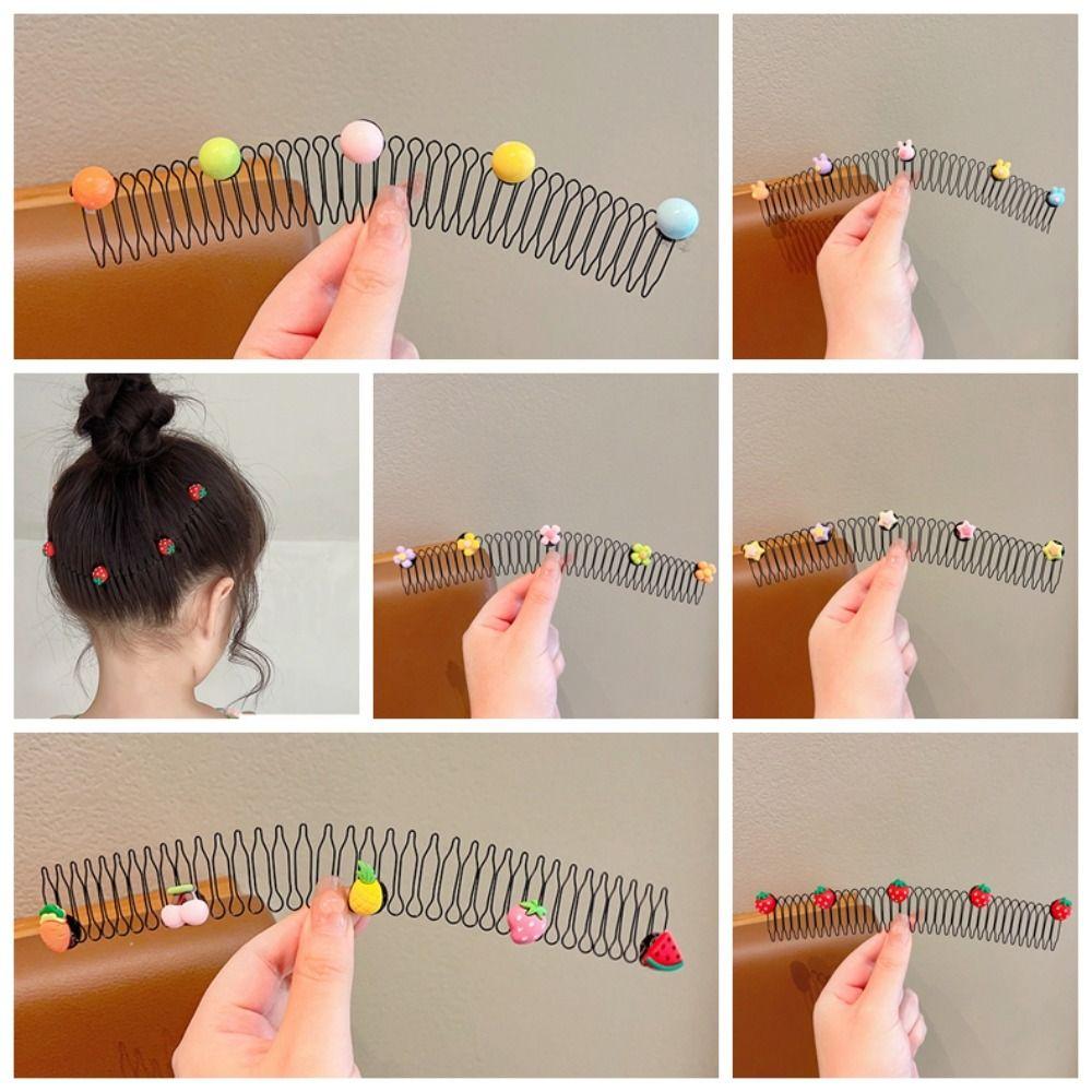 Расчески с клубникой и фиксатором для волос серии Princess Sweet Dancing
Расчески с клубникой и фиксатором для волос серии Princess Sweet Dancing