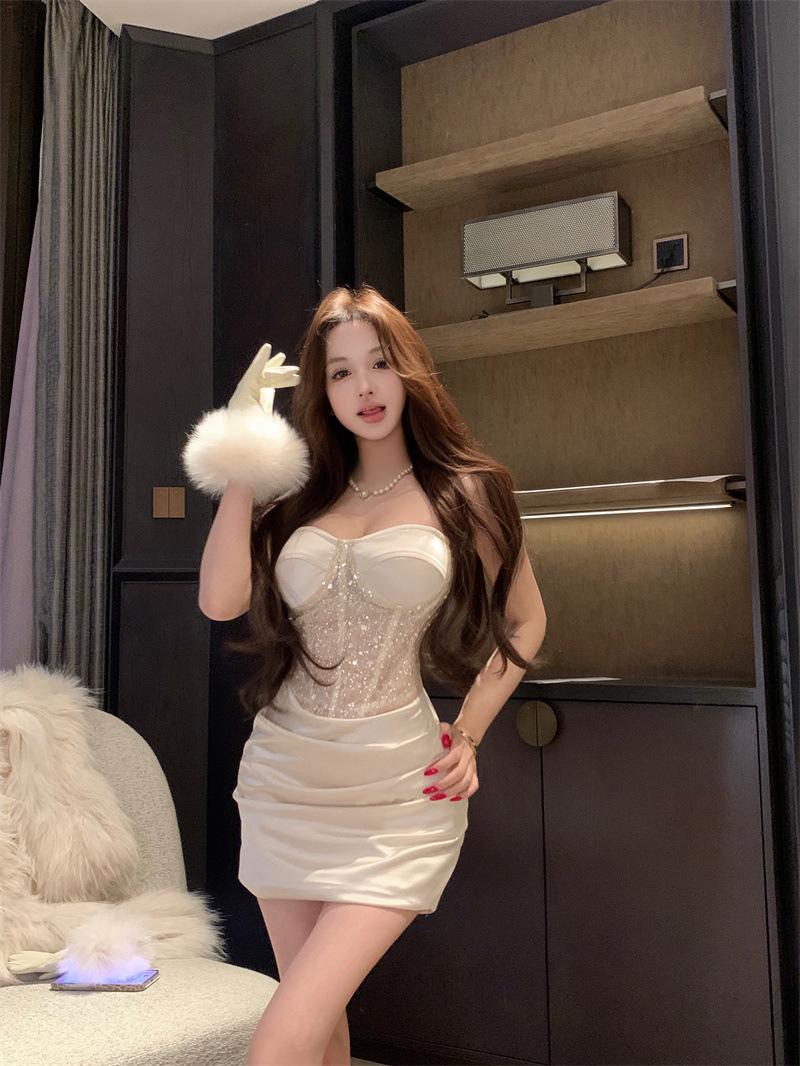 Elegant French Socialite Bandeau Patchwork Bodycon Dress – Women s Luxury Strappy Hip-Hugging Skirt Large
Elegant French Socialite Bandeau Patchwork Bodycon Dress – Women s Luxury Strappy Hip-Hugging Skirt Large