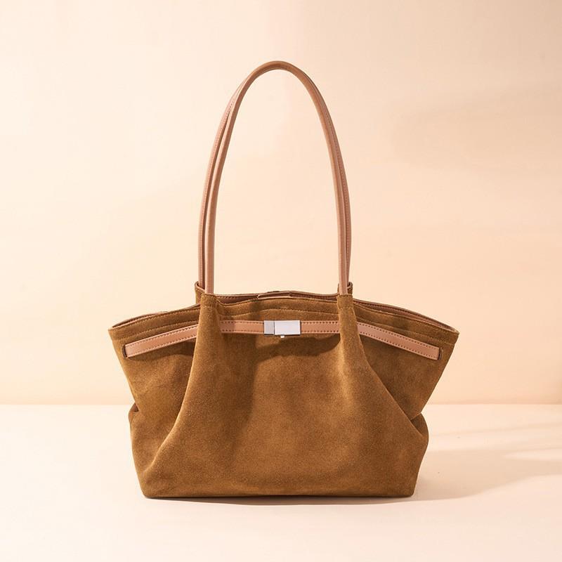 Top Layer Frosted Leather Cowhide Dumpling Bag Large Capacity Versatile Commuting Shoulder Women s Armpit Length 35, Width 12, Height 24cm
Top Layer Frosted Leather Cowhide Dumpling Bag Large Capacity Versatile Commuting Shoulder Women s Armpit Length 35, Width 12, Height 24cm