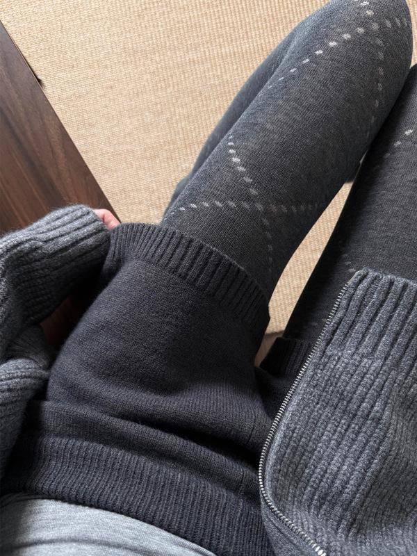 Women s Autumn-Winter 2025 Slim Knit Shorts - Petite, Casual, Versatile, and Comfortable Base Layer Outerwear. One Size темно-сірий
Women s Autumn-Winter 2025 Slim Knit Shorts - Petite, Casual, Versatile, and Comfortable Base Layer Outerwear. One Size темно-сірий