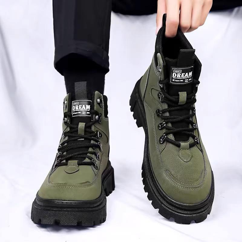 Martin boots new autumn and winter high-top inner height increase velvet snow cotton shoes locomotive soft leather 39 армия зеленый
Martin boots new autumn and winter high-top inner height increase velvet snow cotton shoes locomotive soft leather 39 армия зеленый