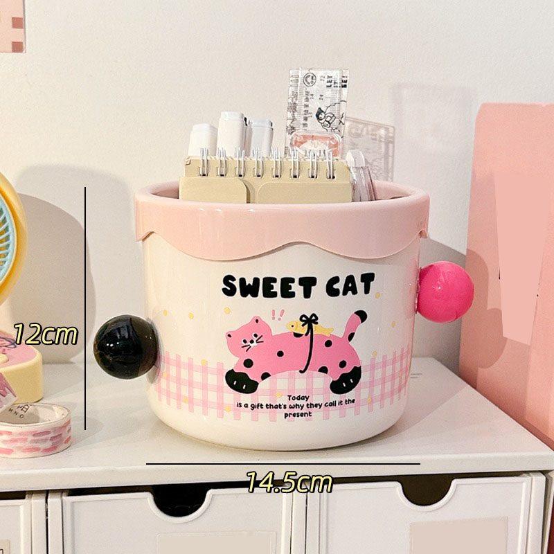 1pcs Creative and cute pen holder storage box, student office desktop with large capacity and oversized pen holder
1pcs Creative and cute pen holder storage box, student office desktop with large capacity and oversized pen holder