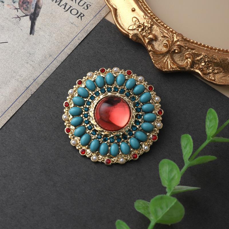 Винтажная эмалевая брошь с изображением растений и животных, жемчуга, мужская и женская булавка, классическая брошь-значок в стиле барокко
Винтажная эмалевая брошь с изображением растений и животных, жемчуга, мужская и женская булавка, классическая брошь-значок в стиле барокко