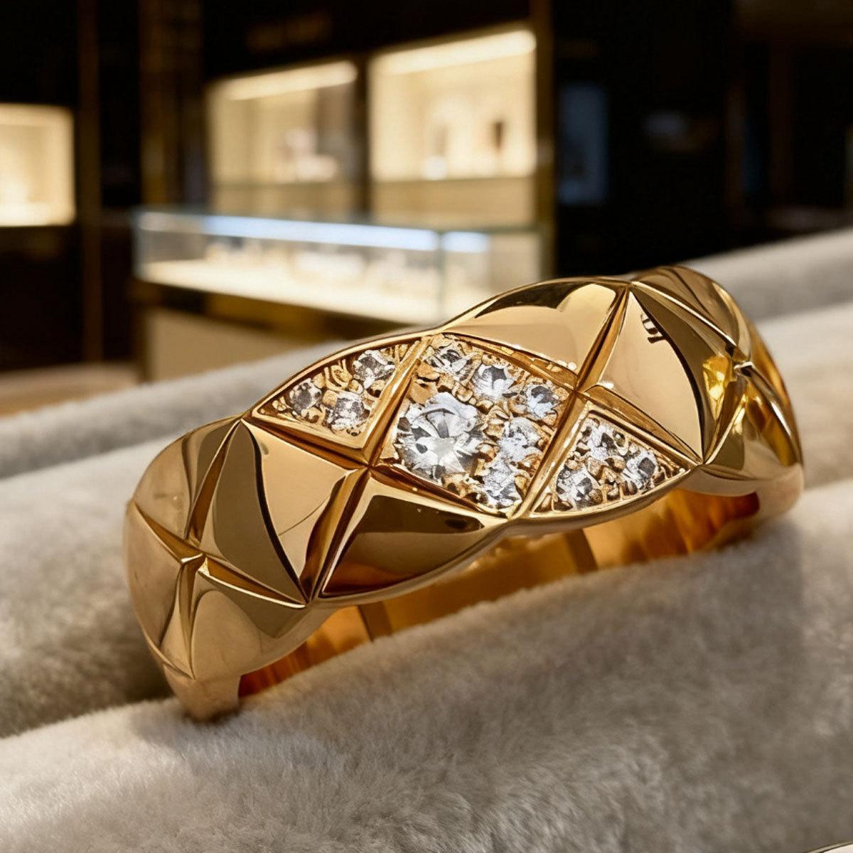 Coco Rhombus Ring CNC with Diamond Plated 18K Rose Gold Stacked Wear Couple Ring size 8
Coco Rhombus Ring CNC with Diamond Plated 18K Rose Gold Stacked Wear Couple Ring size 8