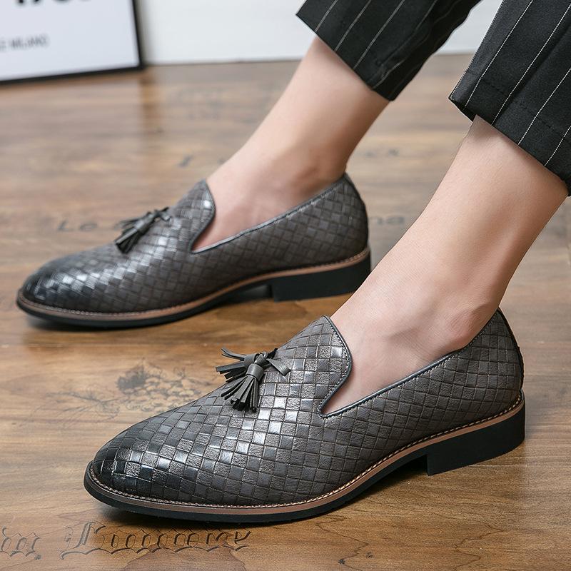 Leather shoes new fringed casual small leather shoes hairstylist inner heightening shoes British low heels 46
Leather shoes new fringed casual small leather shoes hairstylist inner heightening shoes British low heels 46