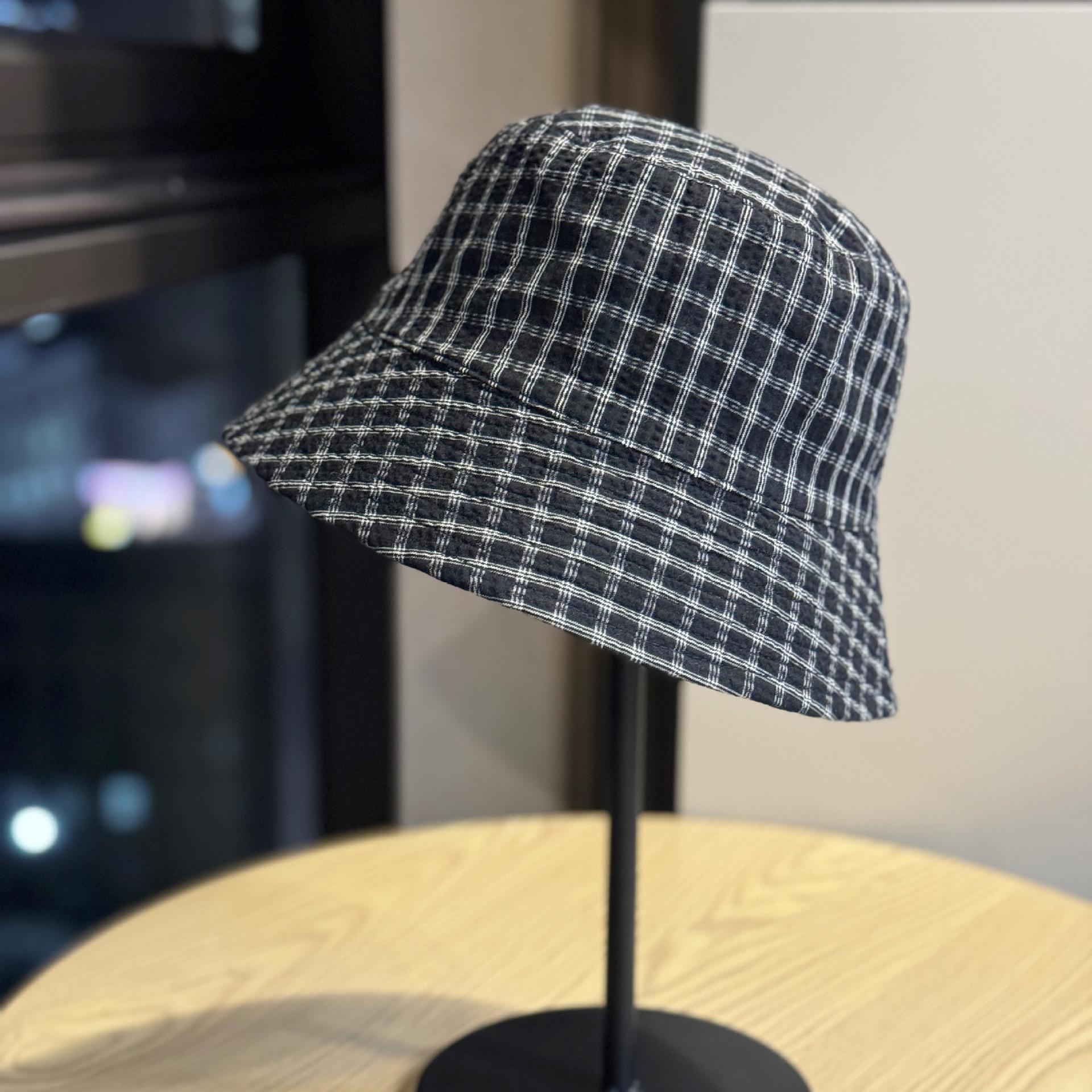 Korean-style Dongdaemun new fisherman hat for women, Japanese-style plaid bucket hat, casual and versatile, summer sun protection hat, trendy Adult54-60Adjustable чёрный
Korean-style Dongdaemun new fisherman hat for women, Japanese-style plaid bucket hat, casual and versatile, summer sun protection hat, trendy Adult54-60Adjustable чёрный
