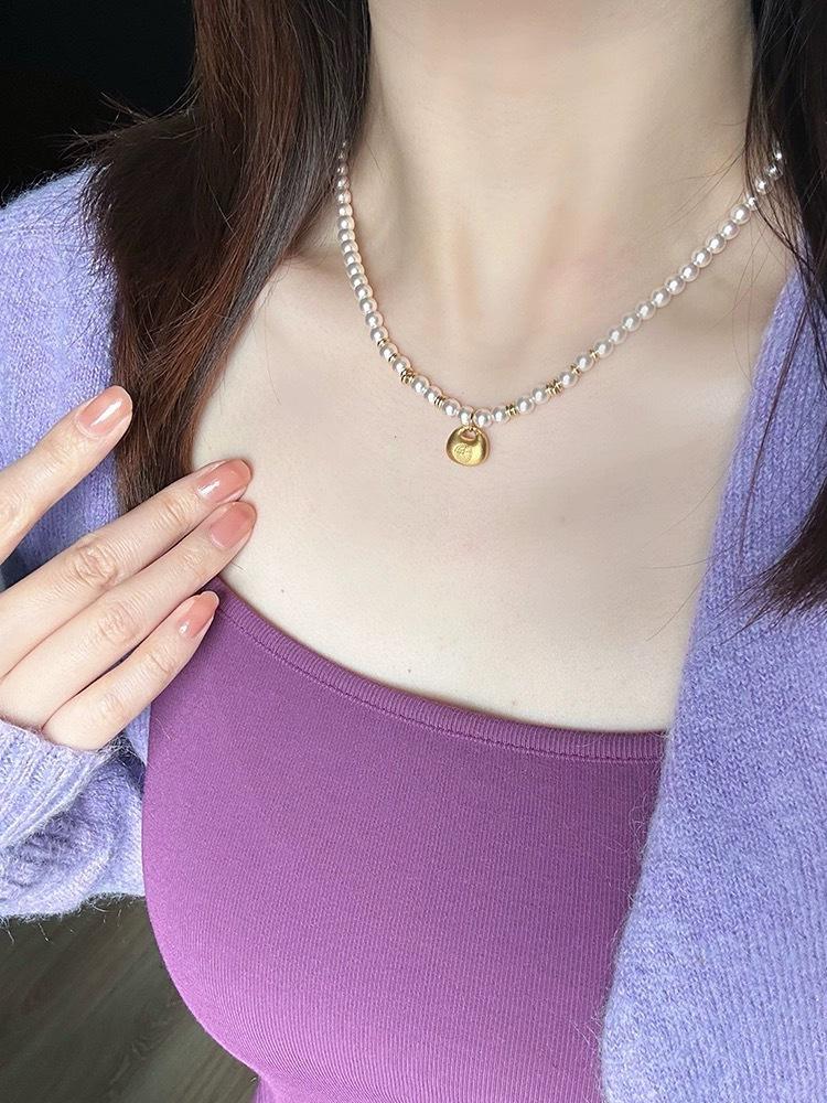 Ancient Sand Gold Lucky Bag Glass Pearl Collarbone Chain New Chinese Retro National Style Necklace Women S Fashion Imitation Pearl Neck Chain
Ancient Sand Gold Lucky Bag Glass Pearl Collarbone Chain New Chinese Retro National Style Necklace Women S Fashion Imitation Pearl Neck Chain