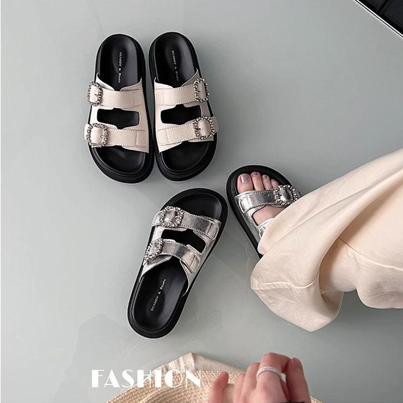 Leather thick-bottomed casual one-word slippers for women s summer wear 2025 new heightening rhinestone soft-bottomed muffin cool slippers 35
Leather thick-bottomed casual one-word slippers for women s summer wear 2025 new heightening rhinestone soft-bottomed muffin cool slippers 35