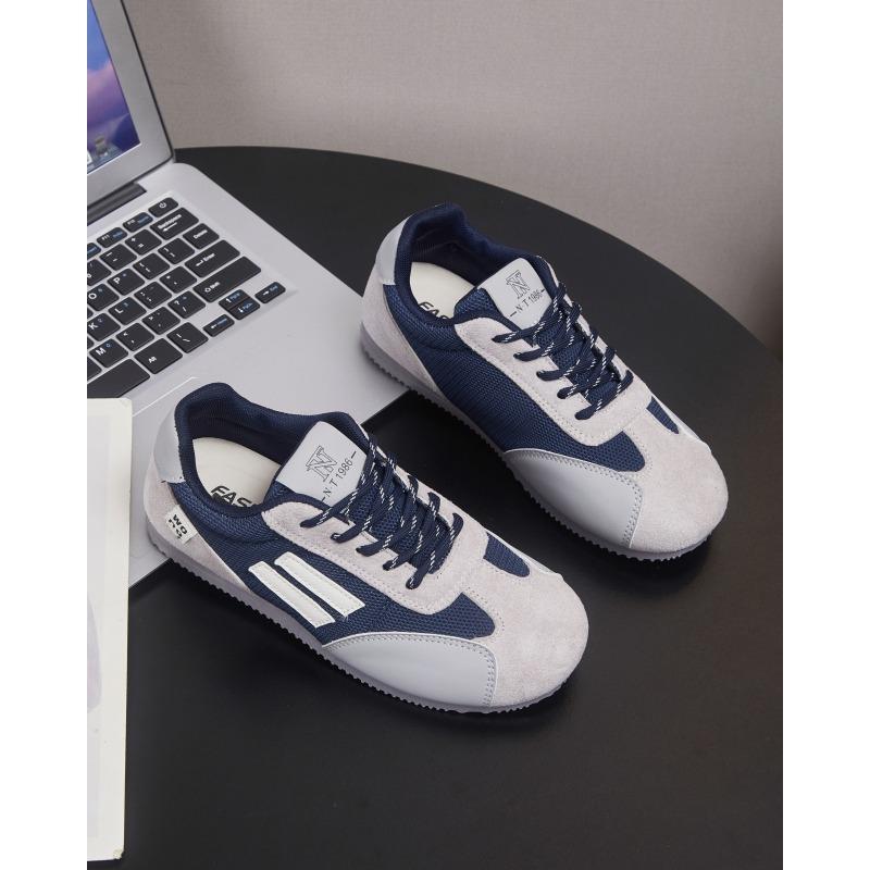 Sneakers for children, the new mesh surface is breathable and light, and the soft sole is very good-looking. 35 серый
Sneakers for children, the new mesh surface is breathable and light, and the soft sole is very good-looking. 35 серый