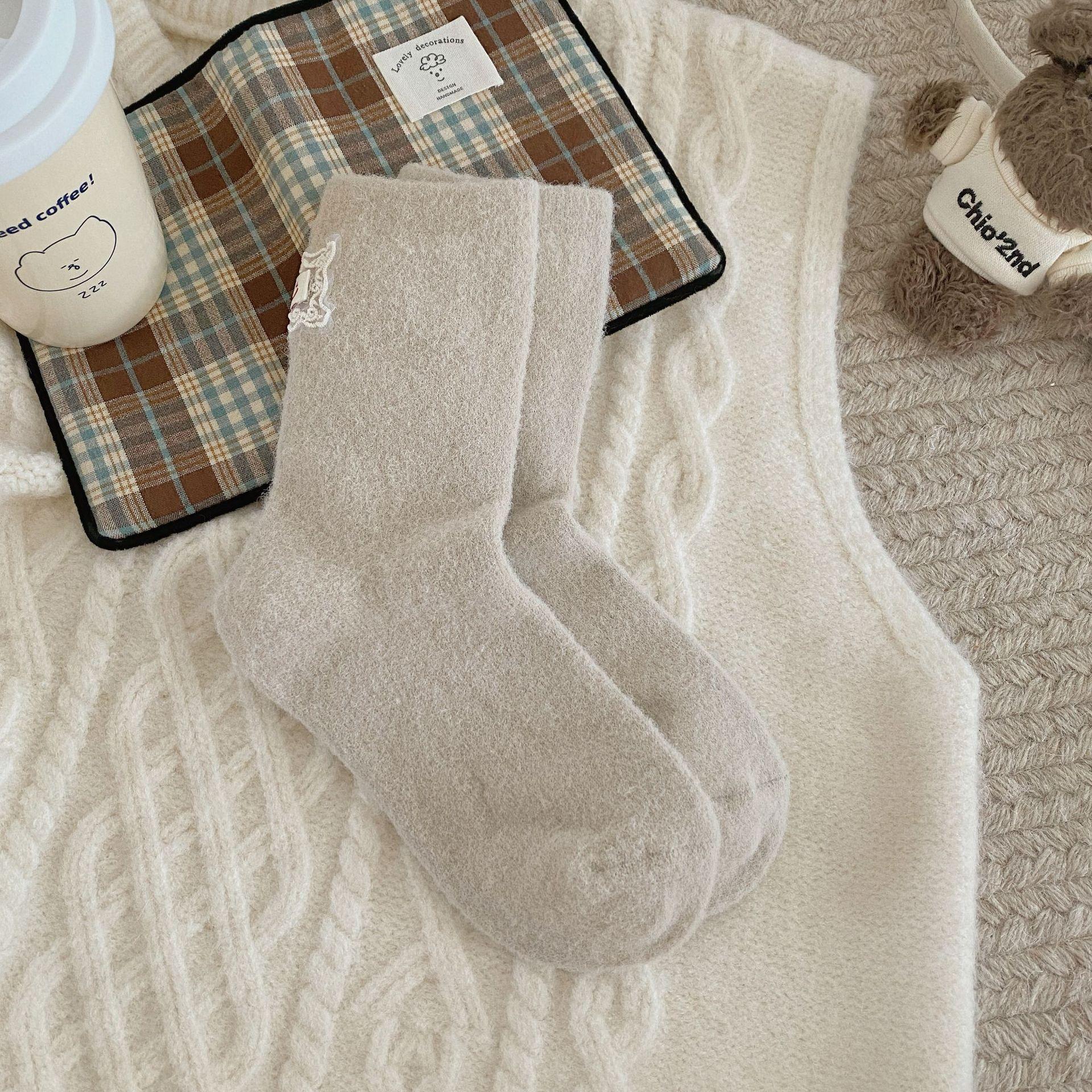 Женские осенне-зимние утолщенные теплые простые милые однотонные носки с кружевной тканевой этикеткой с надписью 1 pair серый/бежевый
Женские осенне-зимние утолщенные теплые простые милые однотонные носки с кружевной тканевой этикеткой с надписью 1 pair серый/бежевый