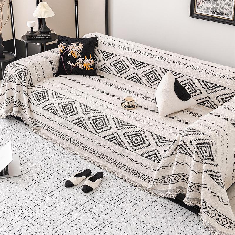 Чехол для дивана из плюшевой пряжи, тканевое полотенце, зимний легкий чехол для дивана в роскошном стиле, новая утолщенная плюшевая теплая подушка для дивана 180*180
Чехол для дивана из плюшевой пряжи, тканевое полотенце, зимний легкий чехол для дивана в роскошном стиле, новая утолщенная плюшевая теплая подушка для дивана 180*180