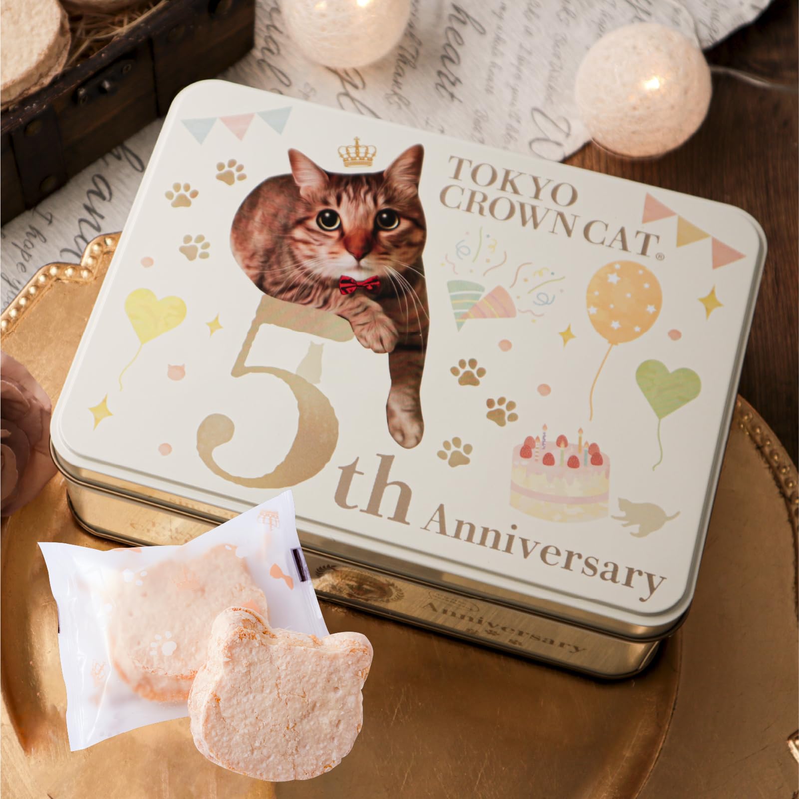TOKYO CROWN CAT Tokyo Crown Cat Dacquoise 5th Anniversary Summer Gift 2025 Present Tokyo Souvenir Sweets Gift Candy Cat Kijitora (Hazelnut)
TOKYO CROWN CAT Tokyo Crown Cat Dacquoise 5th Anniversary Summer Gift 2025 Present Tokyo Souvenir Sweets Gift Candy Cat Kijitora (Hazelnut)