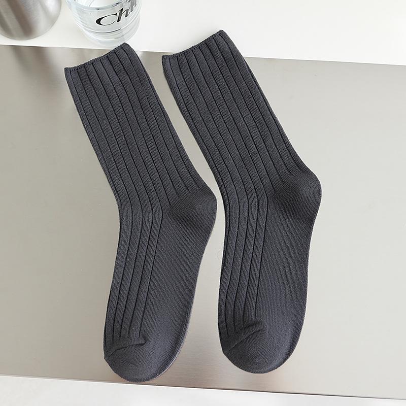 Women s Japanese Style Mid-Calf Double-Needle Combed Cotton Socks - Autumn/Winter Breathable Versatile Solid Color One Size
Women s Japanese Style Mid-Calf Double-Needle Combed Cotton Socks - Autumn/Winter Breathable Versatile Solid Color One Size