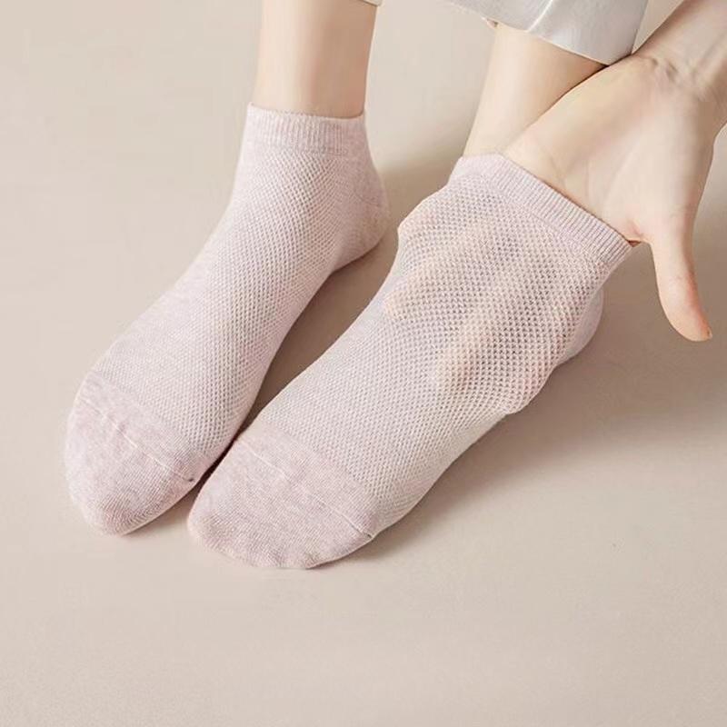 8 Pairs of Spring and Summer Four-season Women s Simple Fashionable and Sweet Morandi Solid Color Low Cut and Comfortable Socks one size
8 Pairs of Spring and Summer Four-season Women s Simple Fashionable and Sweet Morandi Solid Color Low Cut and Comfortable Socks one size
