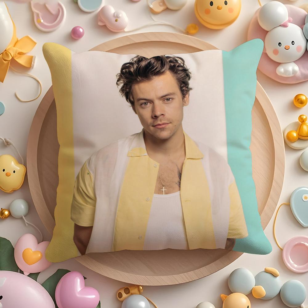 H-Harry S-Styles Singer Cushion Cover Home & Car Multi-Scene Pillow Cover - Reversible, Soft & Durable for Daily Use 40cmx40cm
H-Harry S-Styles Singer Cushion Cover Home & Car Multi-Scene Pillow Cover - Reversible, Soft & Durable for Daily Use 40cmx40cm