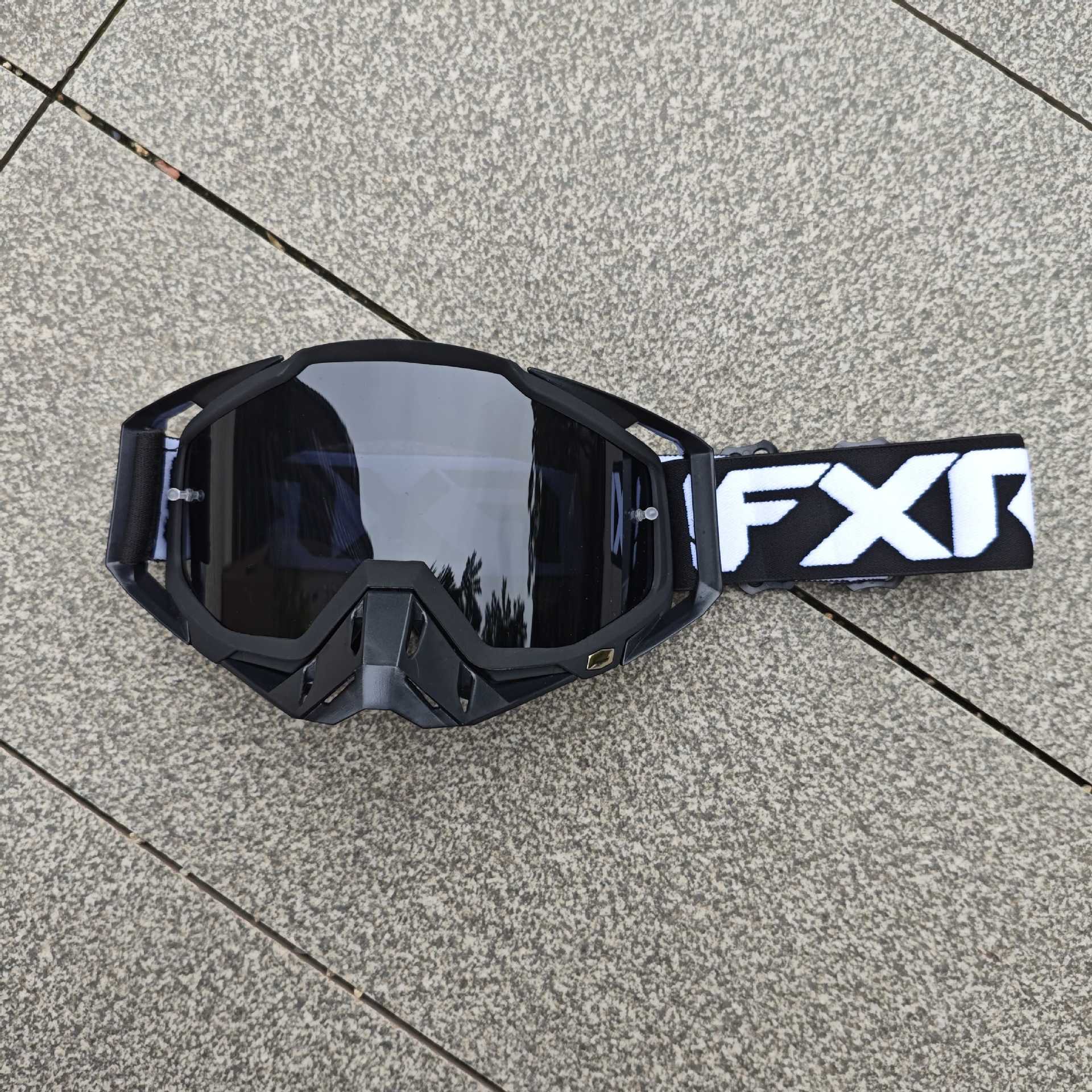 Мотоциклетні окуляри FXR, захисні окуляри для бездоріжжя, вітрозахисні спортивні окуляри, шолом, 100% підходять для катання на велосипеді та катання на лижах на відкритому повітрі All black film-FX2
Мотоциклетні окуляри FXR, захисні окуляри для бездоріжжя, вітрозахисні спортивні окуляри, шолом, 100% підходять для катання на велосипеді та катання на лижах на відкритому повітрі All black film-FX2