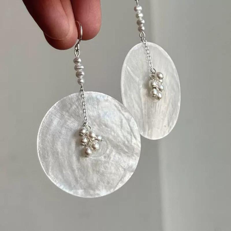Minimalist Resin Imitation Round Slice Pearl Pendant Earrings Women Temperament Jewelry Wedding Party OneSize
Minimalist Resin Imitation Round Slice Pearl Pendant Earrings Women Temperament Jewelry Wedding Party OneSize