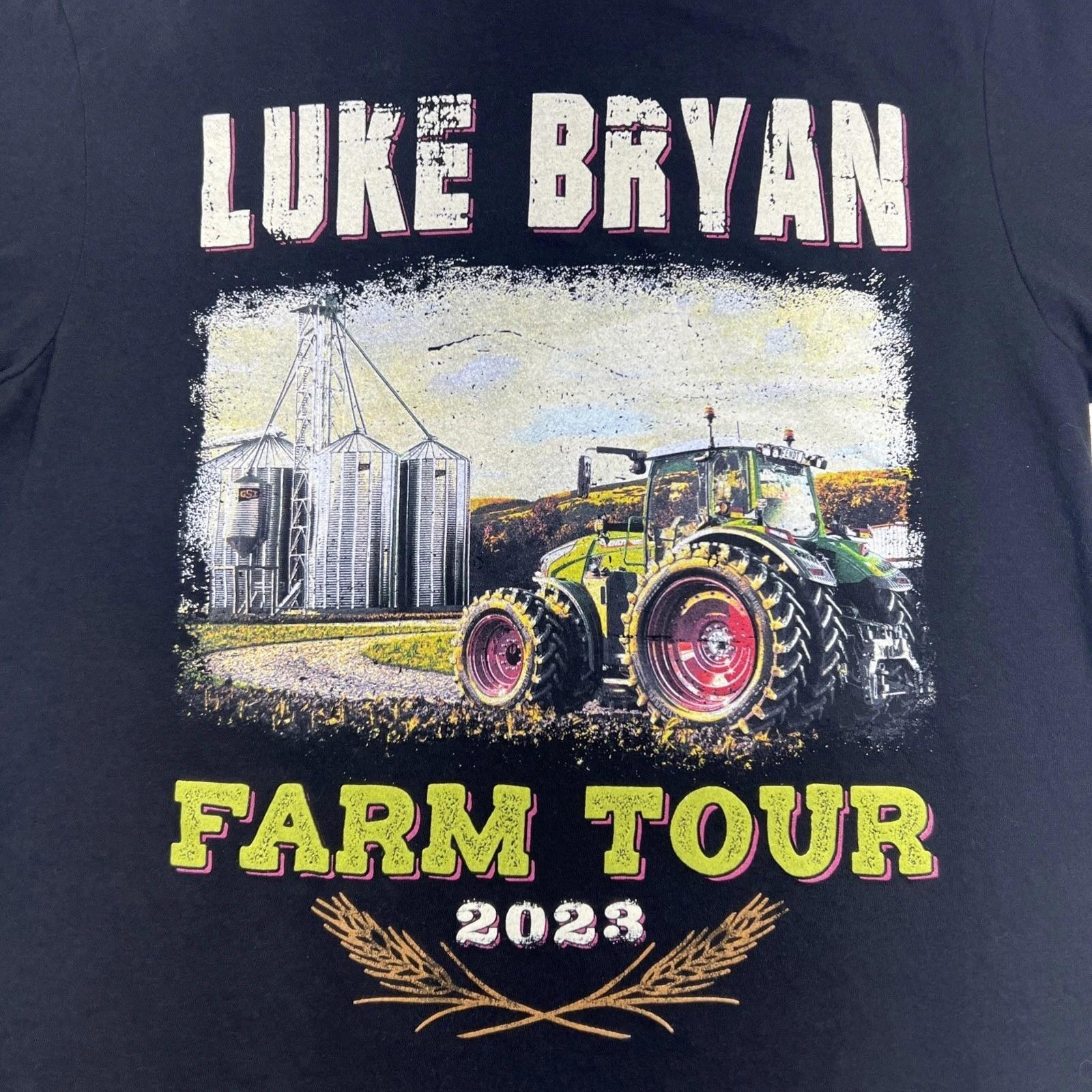 Vintage Luke Bryan 2023 Farm Tour Black S to 5XL Classic Shirt SG538 5XL різнокольоровий
Vintage Luke Bryan 2023 Farm Tour Black S to 5XL Classic Shirt SG538 5XL різнокольоровий