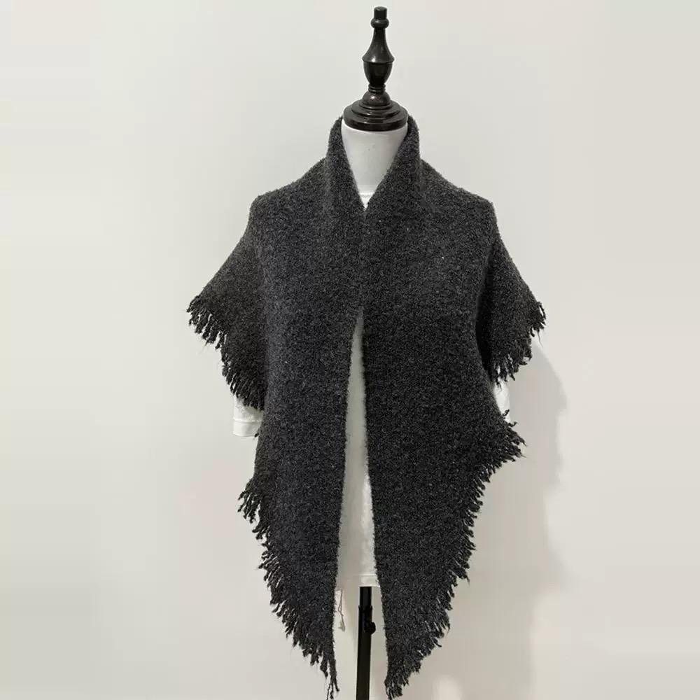 Autumn Winter Warm Tassel Wool Scarf Woman Ripped Selvedge Knitted Triangle Scarf Punk Vintage Soft Comfortable Shawl One Size темно-сірий колір
Autumn Winter Warm Tassel Wool Scarf Woman Ripped Selvedge Knitted Triangle Scarf Punk Vintage Soft Comfortable Shawl One Size темно-сірий колір
