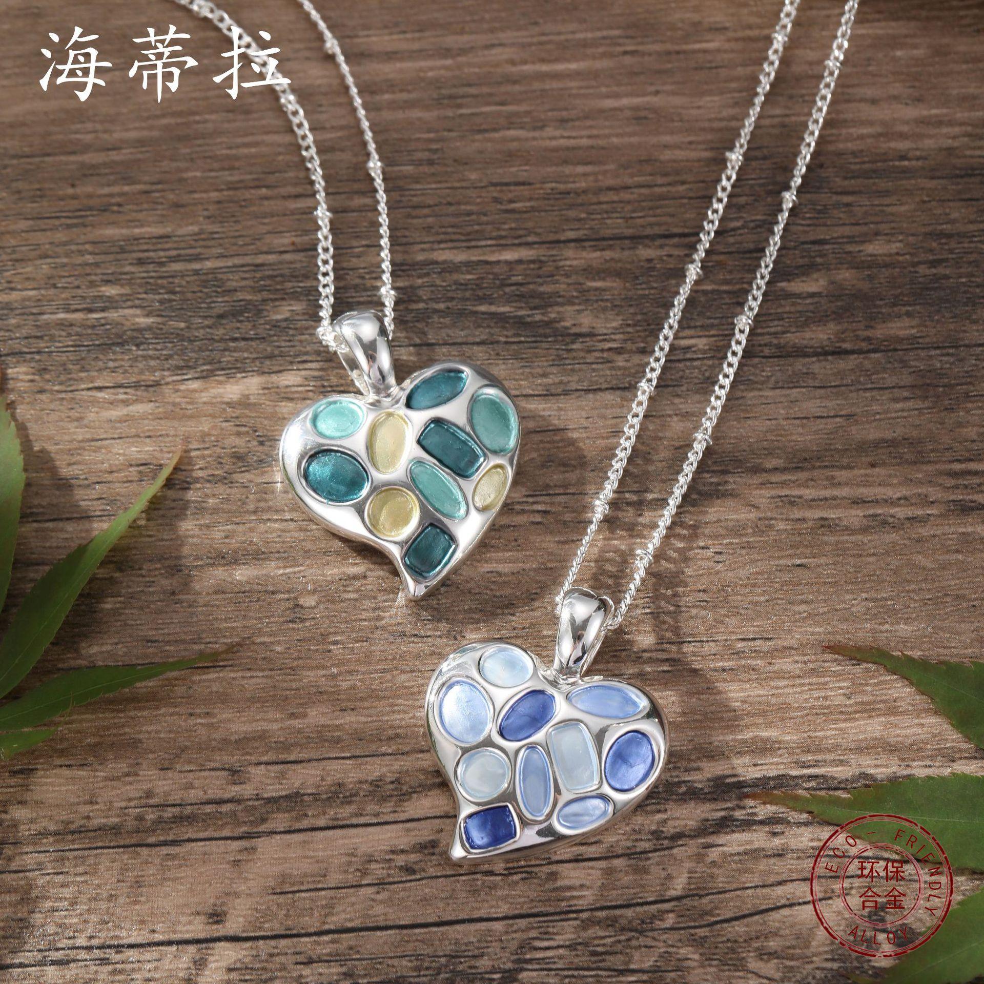 New color enamel love small pendant with simple personality women s versatile heart-shaped geometric painting oil neck chain
New color enamel love small pendant with simple personality women s versatile heart-shaped geometric painting oil neck chain