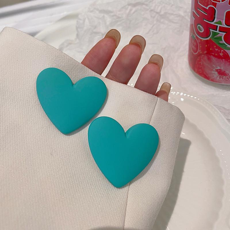 Japan and Korea sweet rose red heart-shaped big peach heart stud earrings Spice Girl versatile temperament exaggerated love earrings ear jewelry
Japan and Korea sweet rose red heart-shaped big peach heart stud earrings Spice Girl versatile temperament exaggerated love earrings ear jewelry