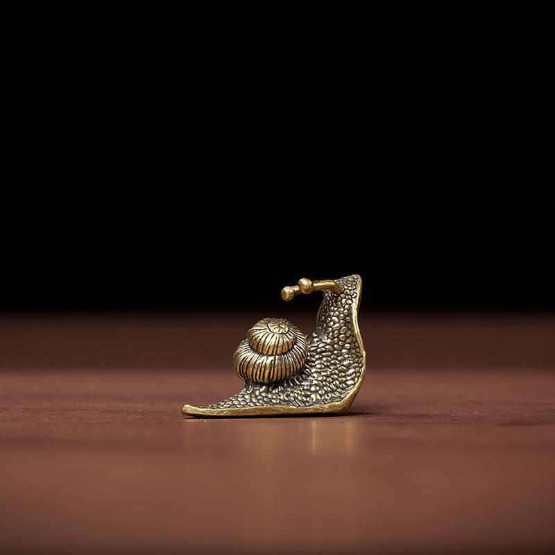 3Pcs Brass Simulation Animal Figurines Copper Snail Desktop Ornaments Tea Pet Miniatures Home Decoration
3Pcs Brass Simulation Animal Figurines Copper Snail Desktop Ornaments Tea Pet Miniatures Home Decoration