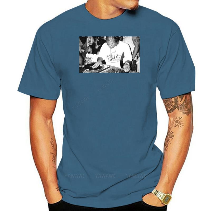 Male short sleeve Vintage Dj Screw Big Moe Pimp C Bun T Shirt Size S M L XL 2XL mens casual teeshirt cotton Fashion tee tops 4XL
Male short sleeve Vintage Dj Screw Big Moe Pimp C Bun T Shirt Size S M L XL 2XL mens casual teeshirt cotton Fashion tee tops 4XL